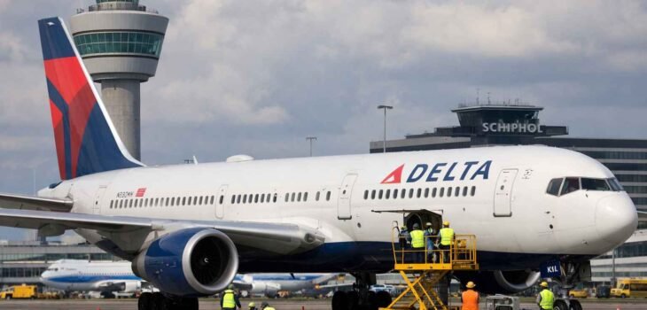 delta dl139 venice atlanta diversion amsterdam